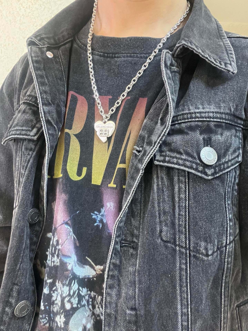 Ba1en*iaga necklaces